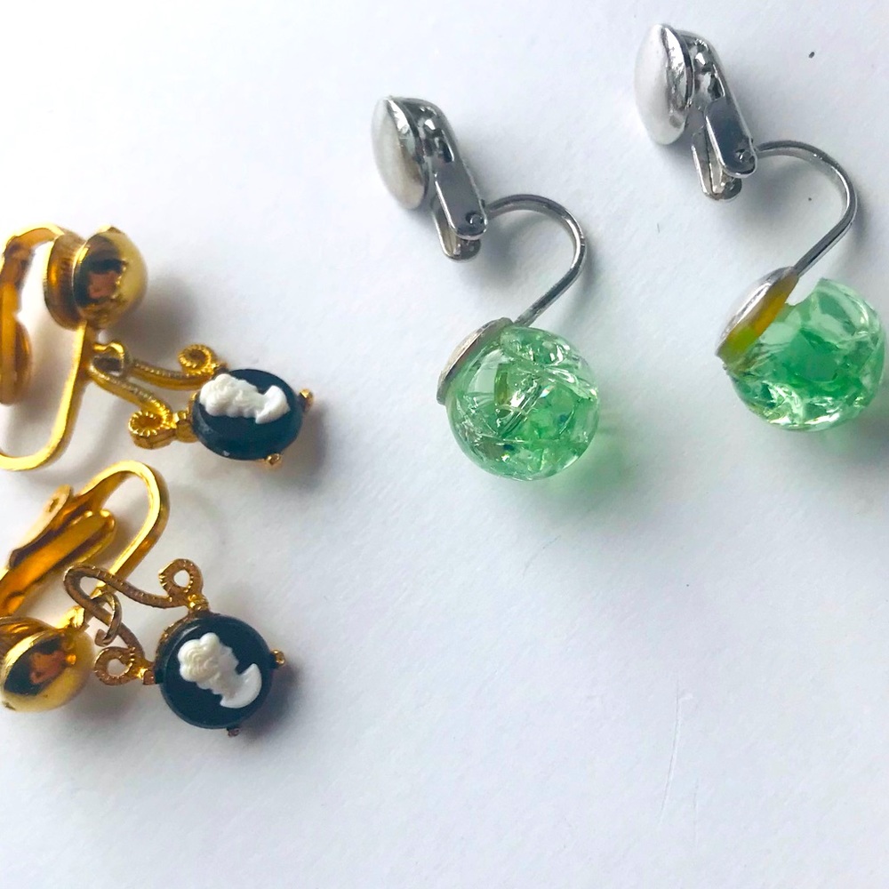 2 Pairs Vintage Clip-On Earrings